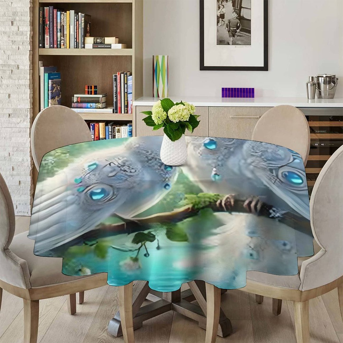 Round Tablecloth on Round Table