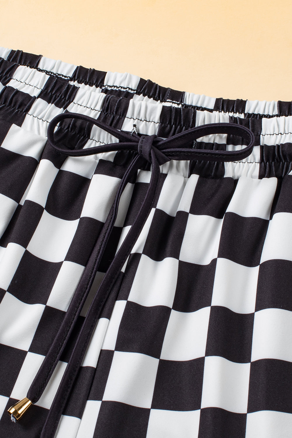 Drawstring Checkered Shorts with Pockets (black/hot pink)-S-XL