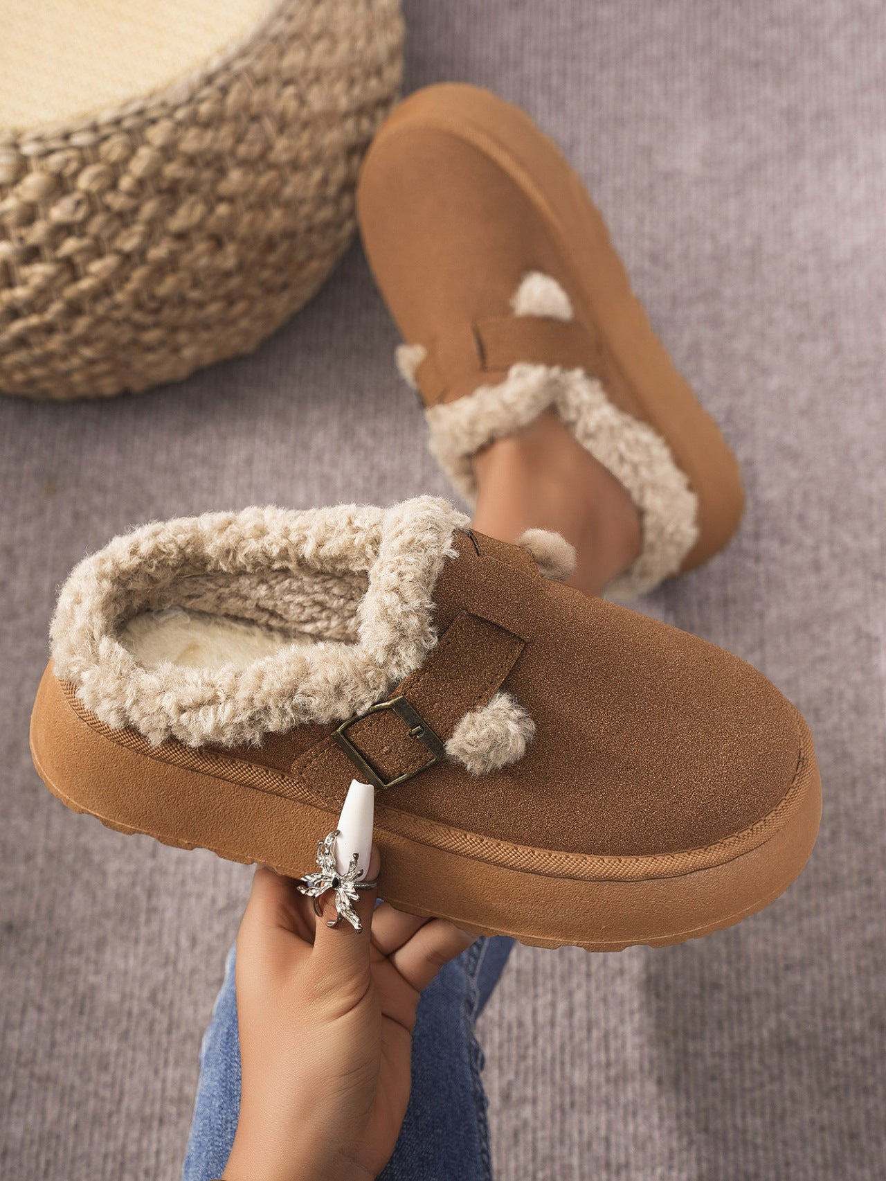 Thermal Fuzzy Buckle Platform Slippers (caramel/beige/black)