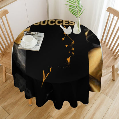 Round Tablecloth on Round Table