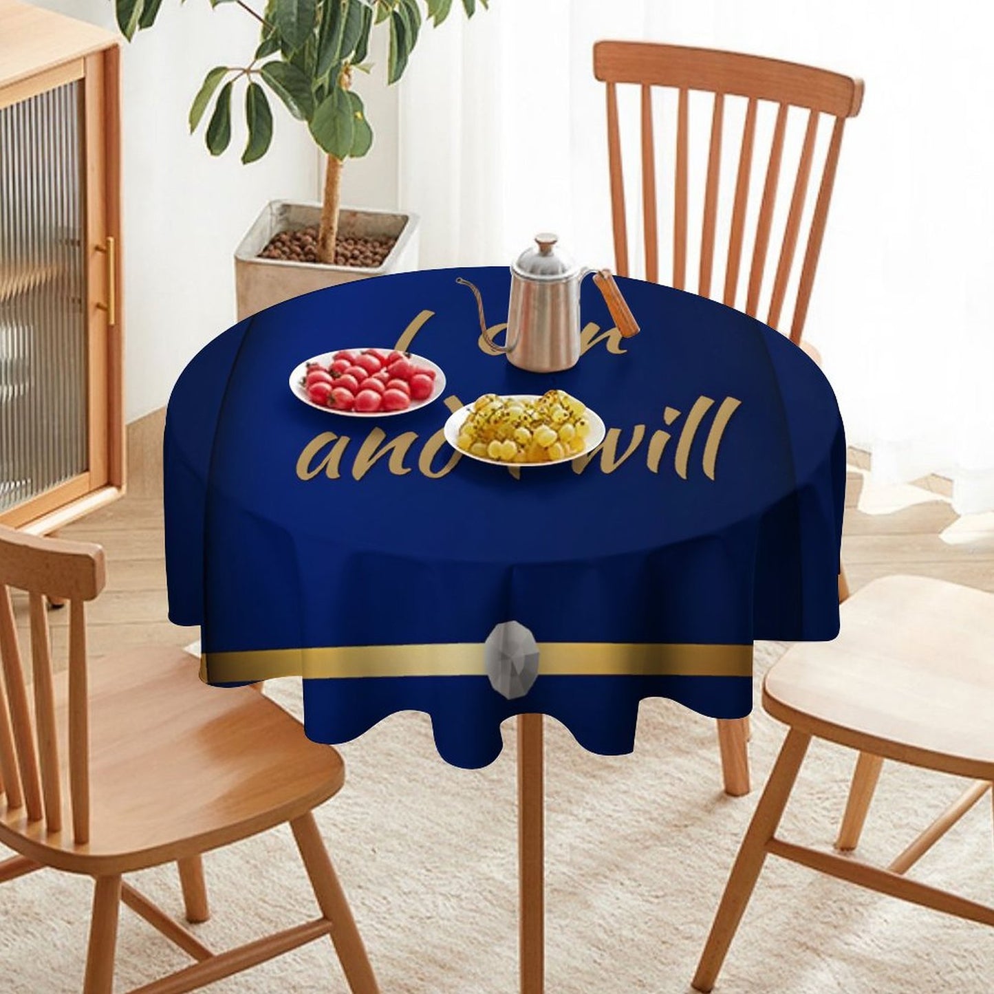 Round Tablecloth on Round Table