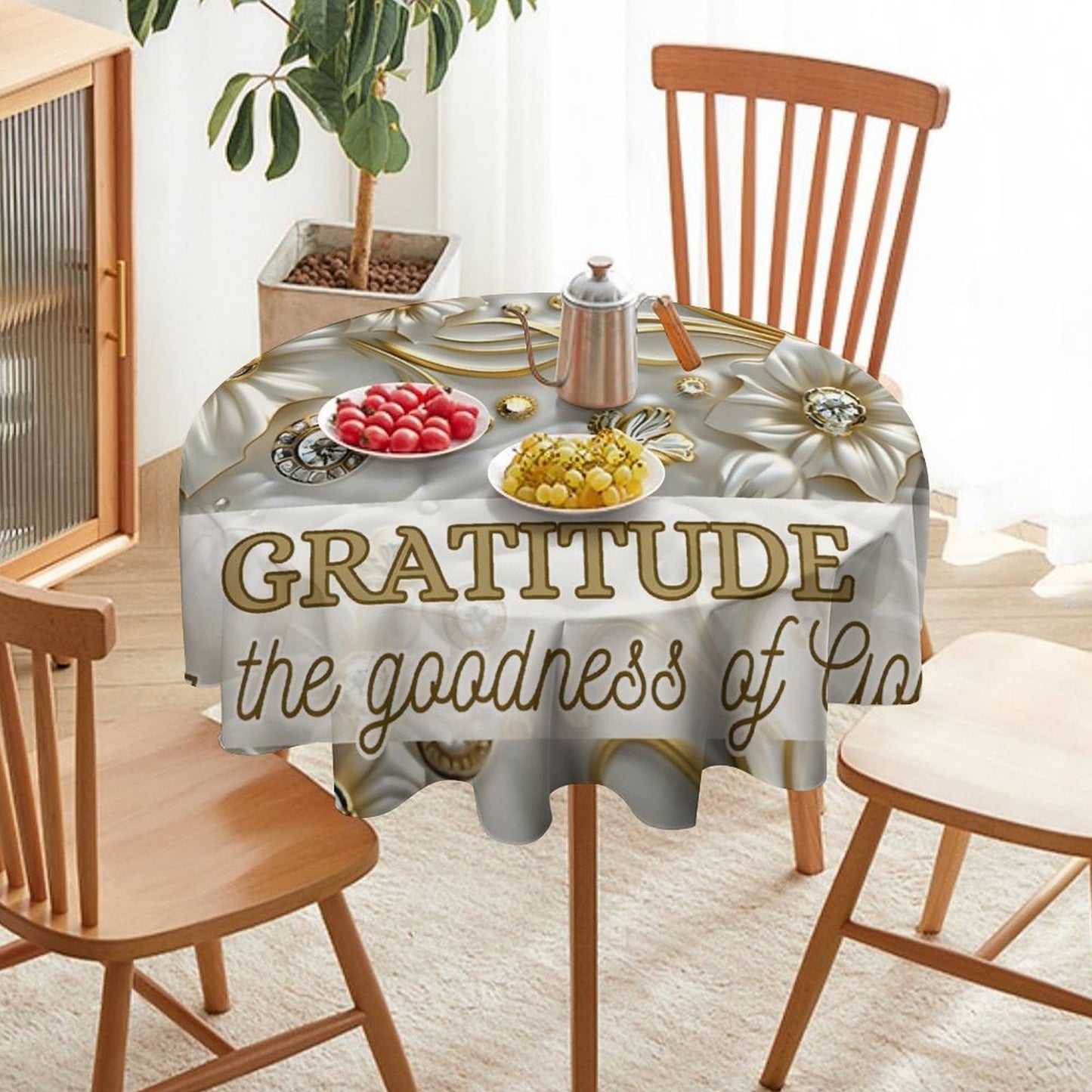 Round Tablecloth on Round Table