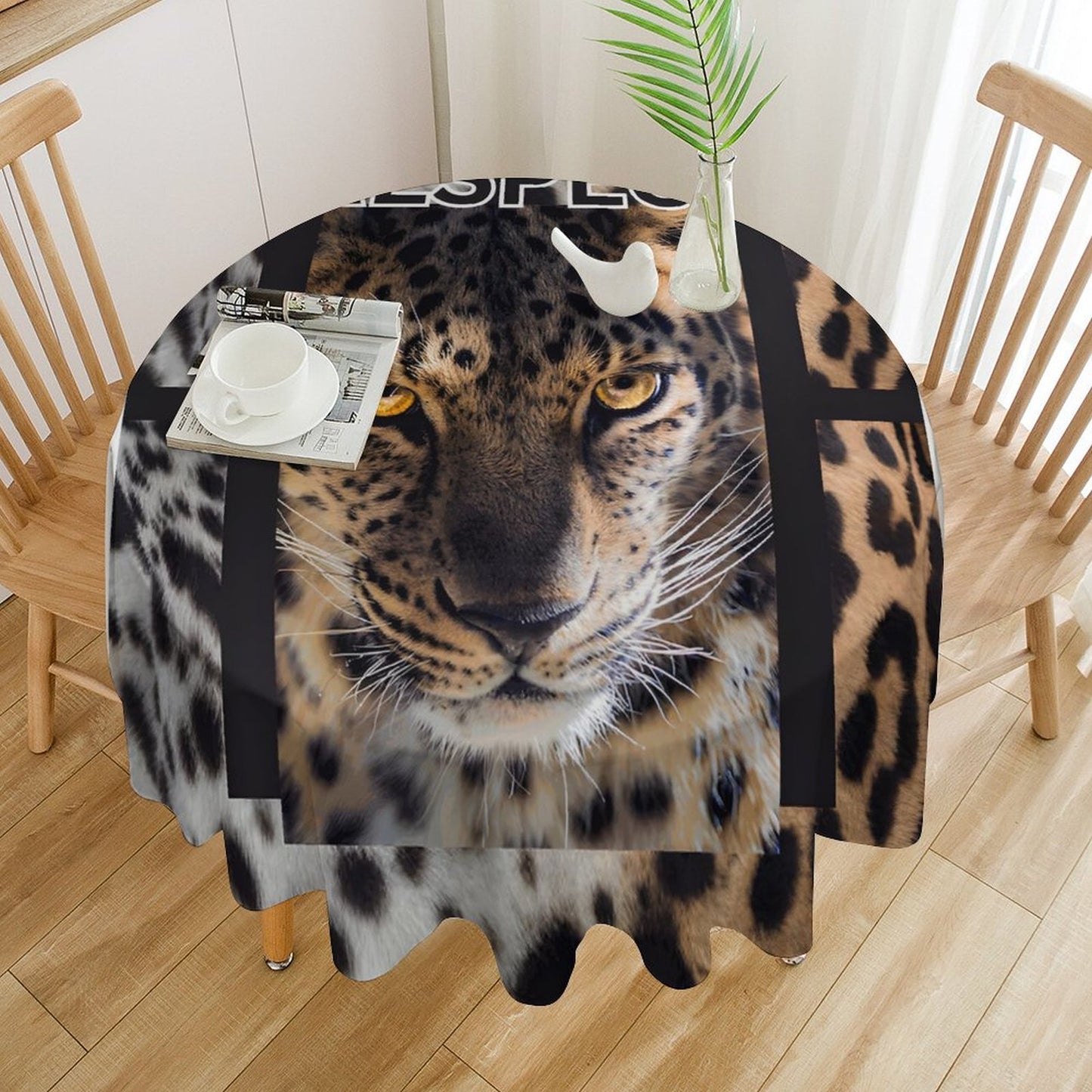Round Tablecloth on Round Table