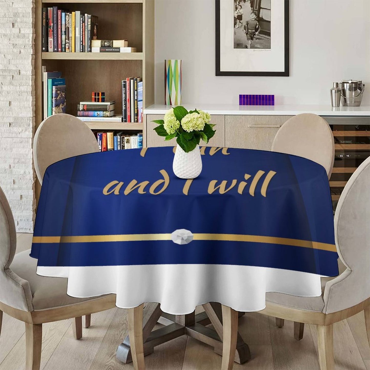 Round Tablecloth on Round Table