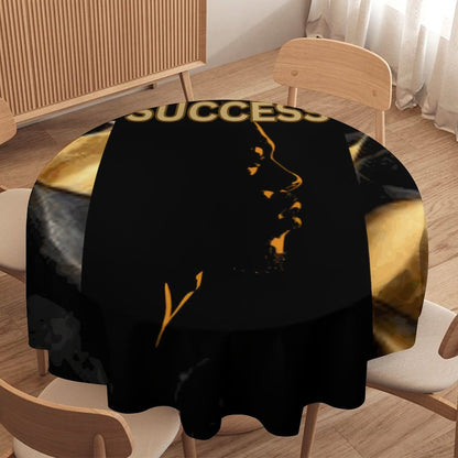 Round Tablecloth on Round Table