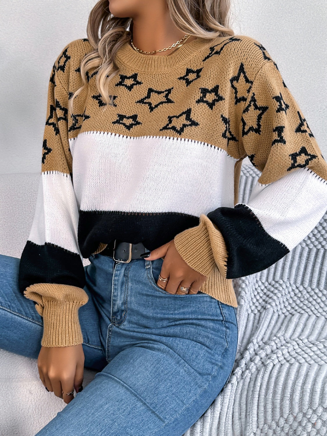 Star Contrast Round Neck Sweater-SMALL-XL