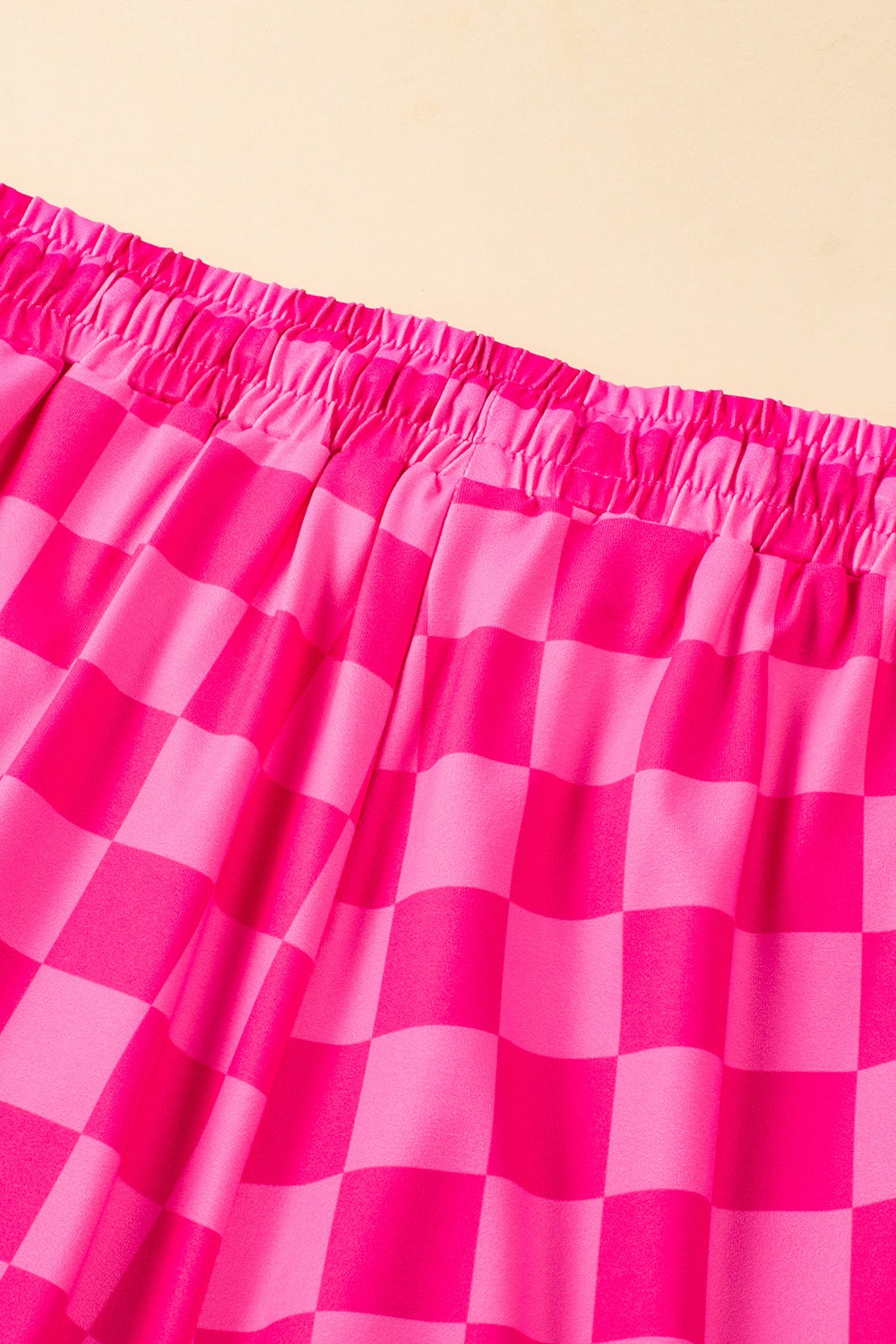 Drawstring Checkered Shorts with Pockets (black/hot pink)-S-XL
