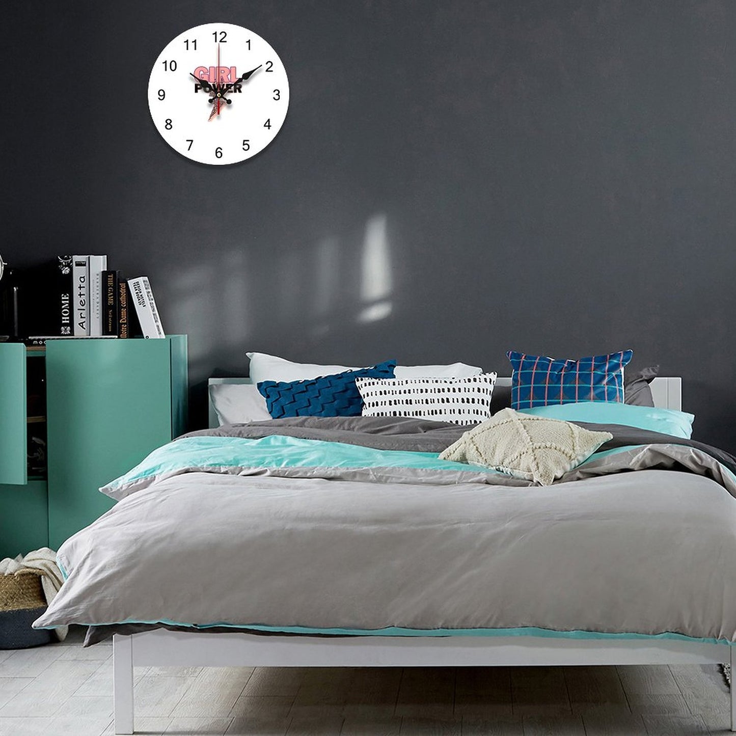 Concise Silent Wooden Wall Clock-9.84"x9.84"/ 25x25cm