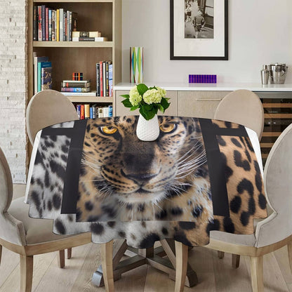Round Tablecloth on Round Table