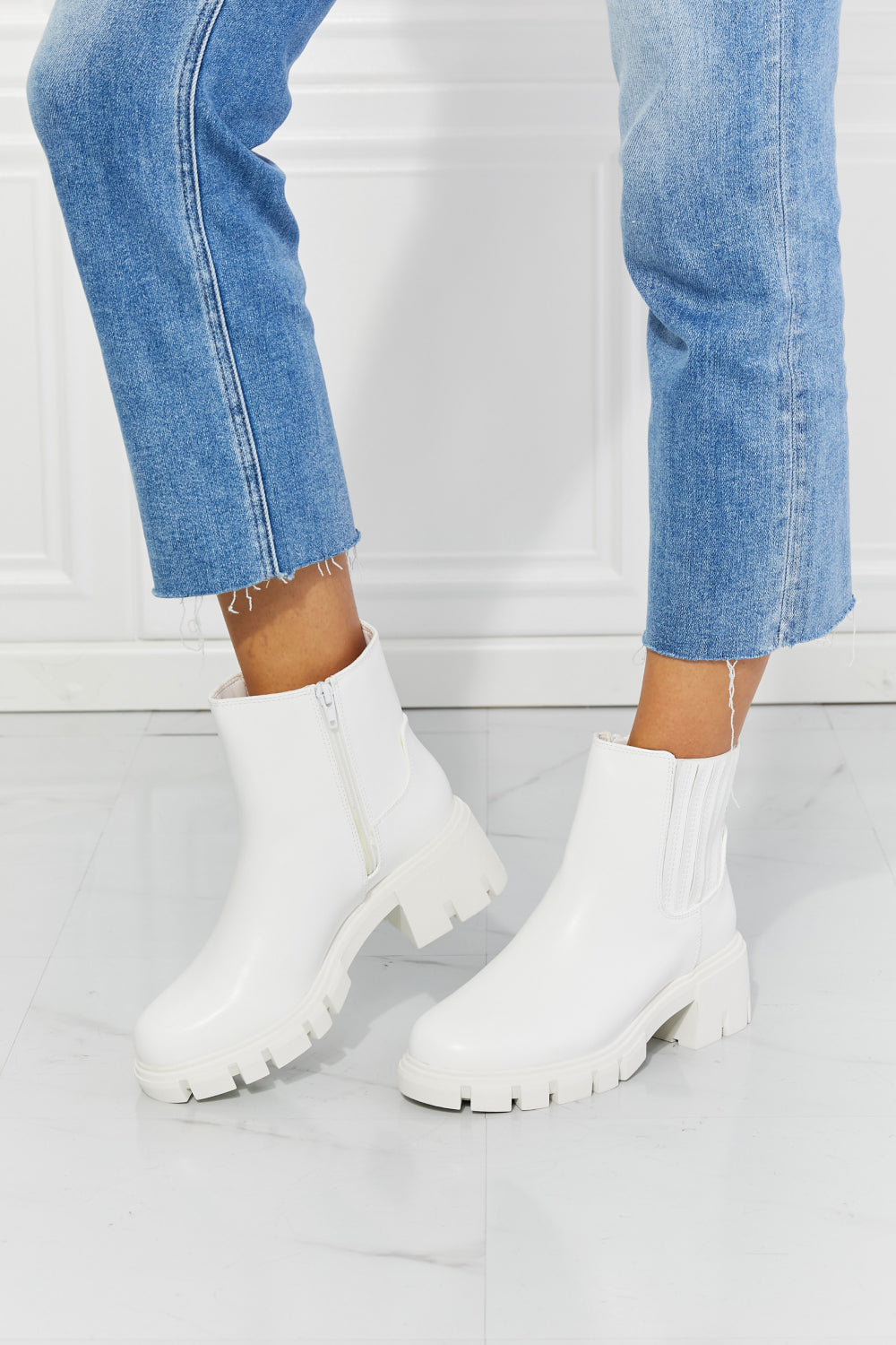 Patent Leather Lug Sole Boots/ White-6-11