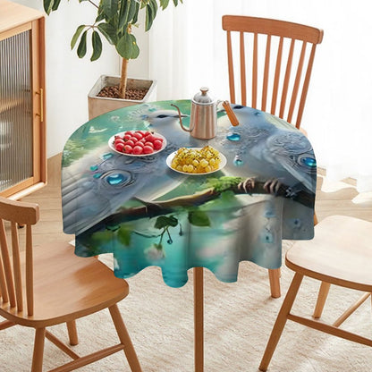 Round Tablecloth on Round Table