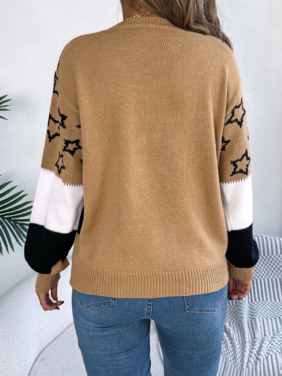 Star Contrast Round Neck Sweater-SMALL-XL