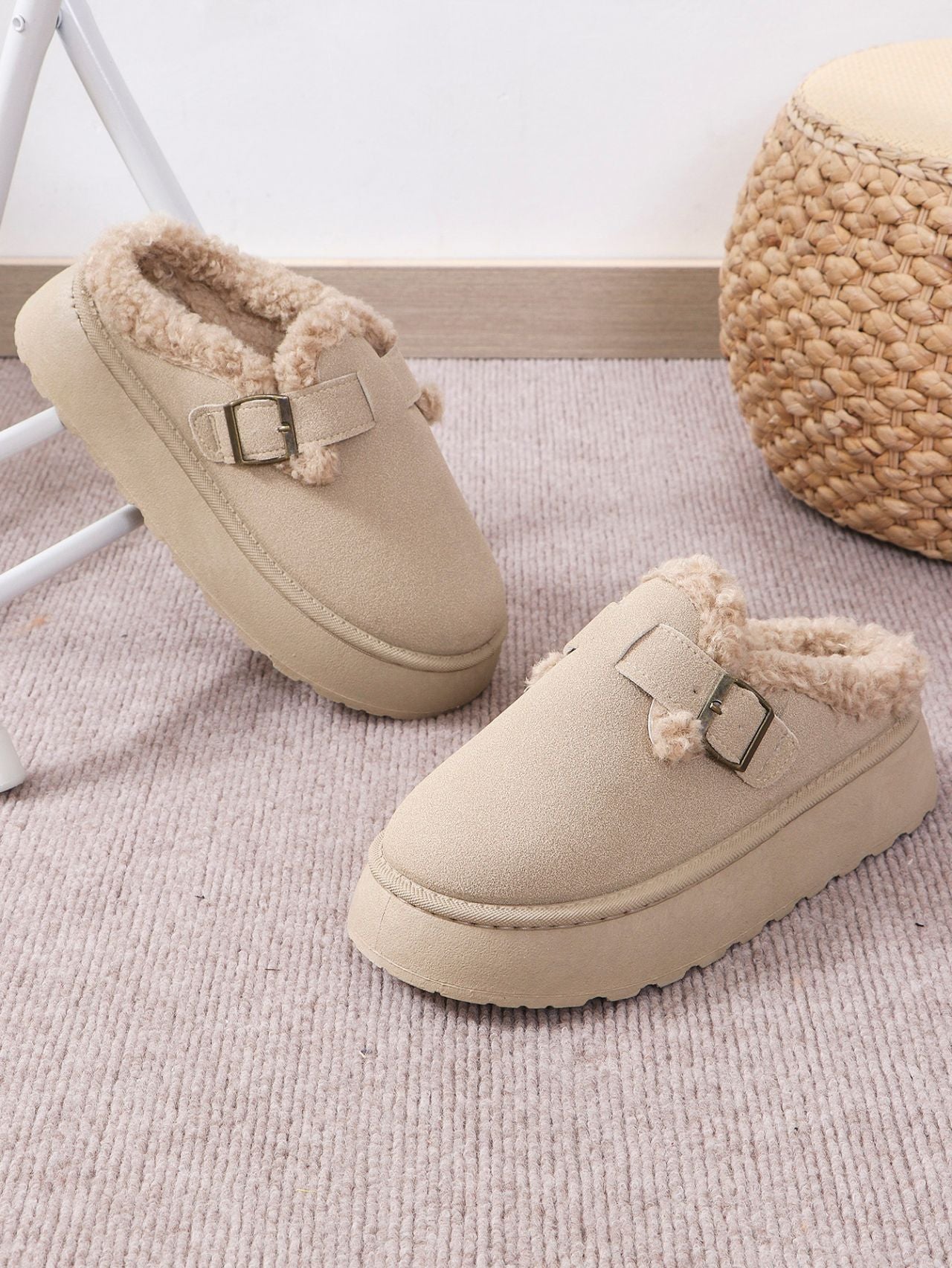 Thermal Fuzzy Buckle Platform Slippers (caramel/beige/black)